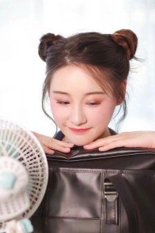 夏目娜娜